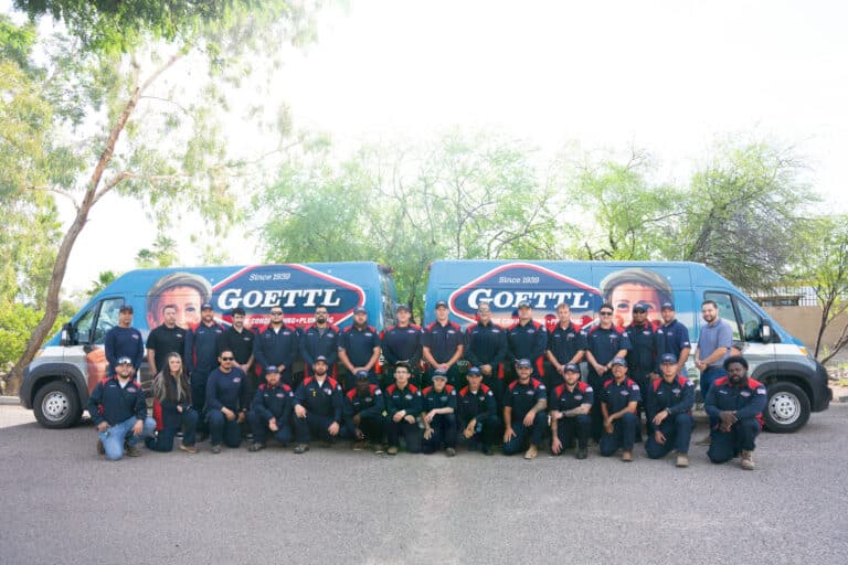 Group photo of entire Goettl Tucson team